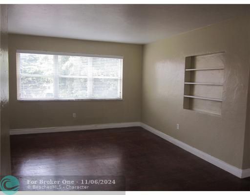 For Rent: $2,300 (2 beds, 2 baths, 3779 Square Feet)