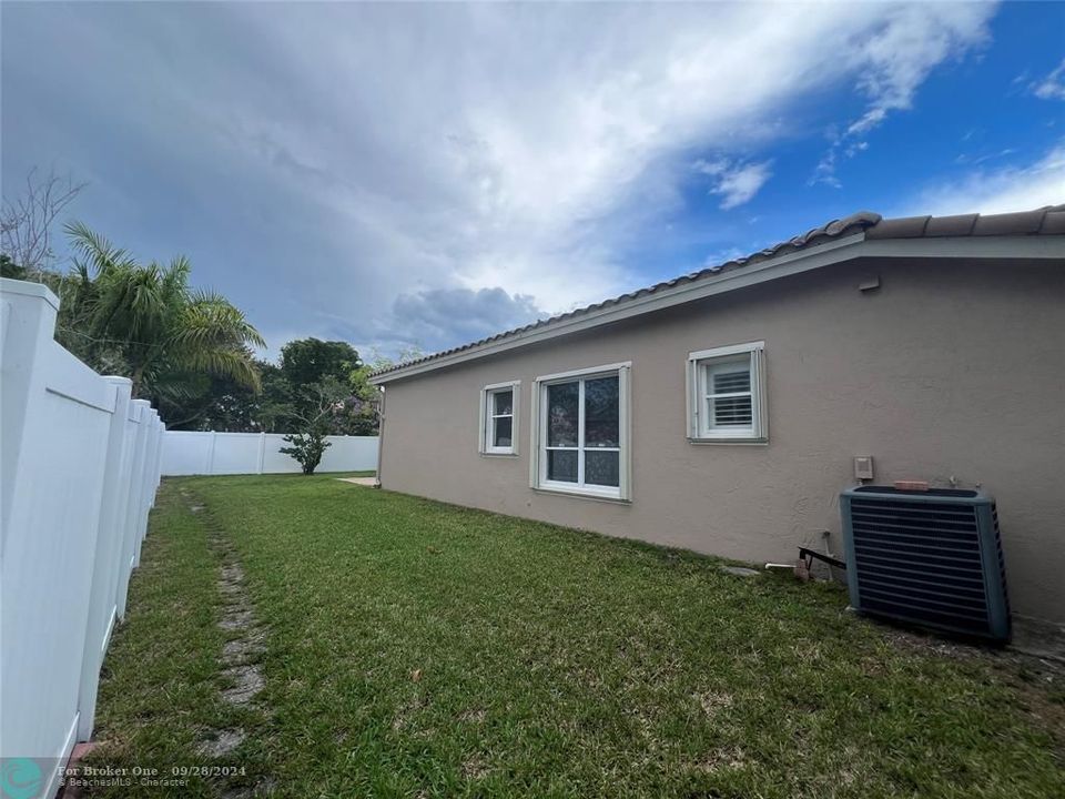 Active With Contract: $4,500 (4 beds, 2 baths, 2443 Square Feet)