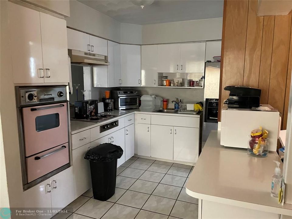 Vendido Recientemente: $425,000 (3 camas, 2 baños, 1452 Pies cuadrados)