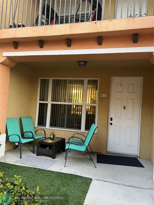 Active With Contract: $2,200 (3 beds, 2 baths, 1357 Square Feet)