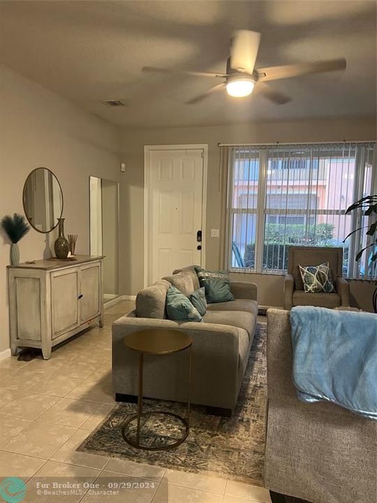 Active With Contract: $2,200 (3 beds, 2 baths, 1357 Square Feet)