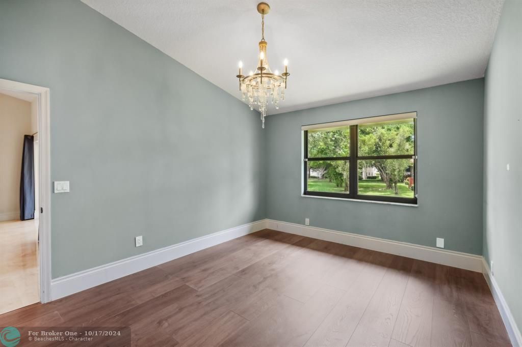 Active With Contract: $359,000 (2 beds, 2 baths, 1130 Square Feet)