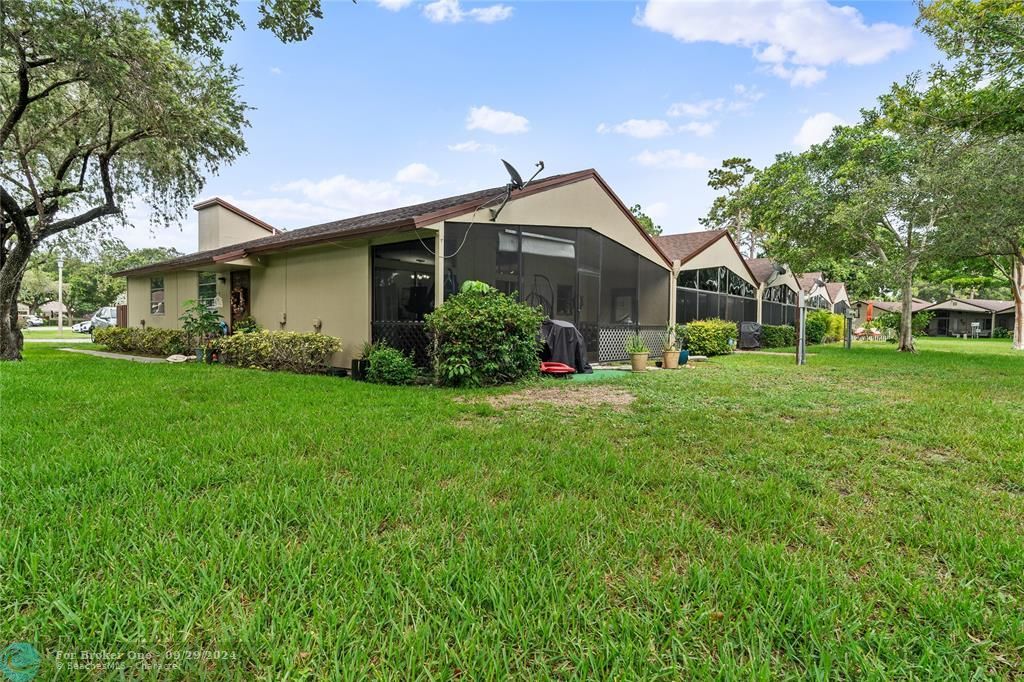 For Sale: $437,000 (3 beds, 2 baths, 1200 Square Feet)