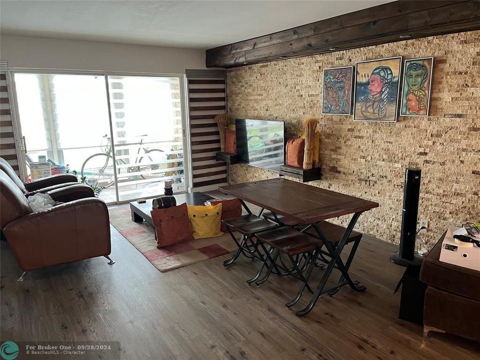 En Venta: $129,900 (2 camas, 2 baños, 850 Pies cuadrados)