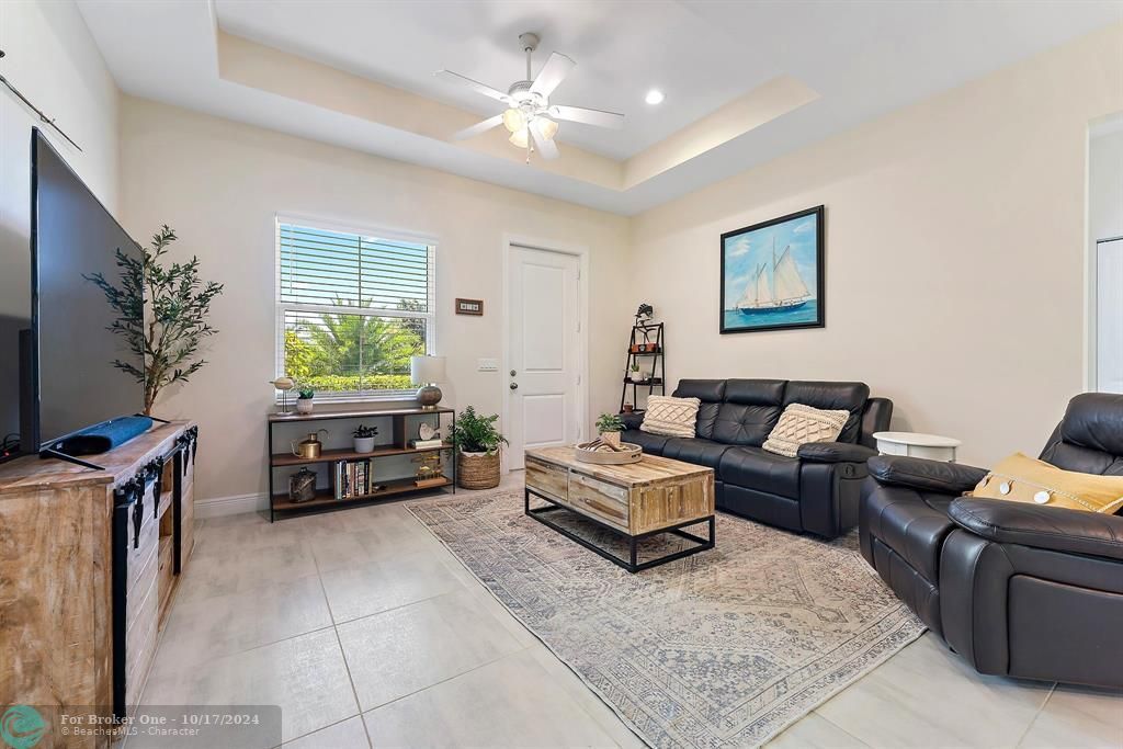 Recently Sold: $520,000 (3 beds, 2 baths, 1400 Square Feet)