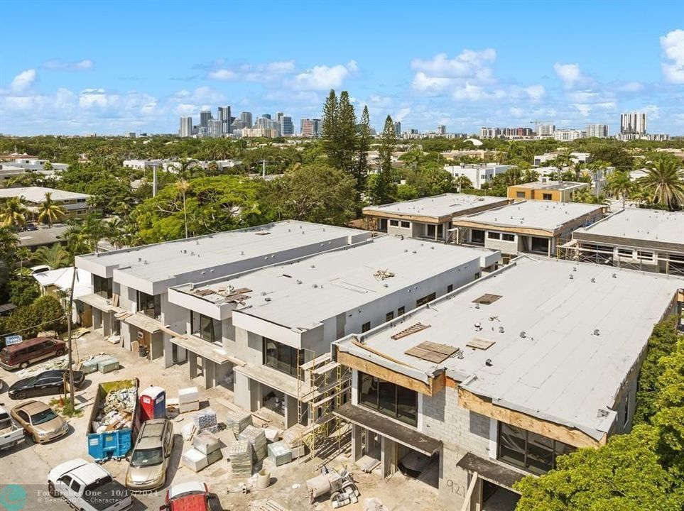 Active With Contract: $1,600,000 (3 beds, 3 baths, 2532 Square Feet)