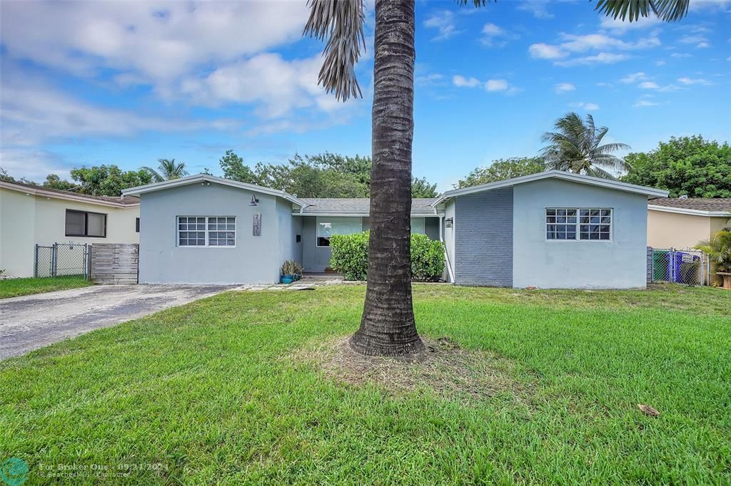 Recently Sold: $550,000 (4 beds, 2 baths, 1932 Square Feet)