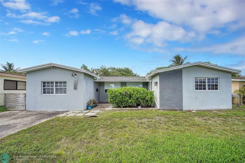 Recently Sold: $550,000 (4 beds, 2 baths, 1932 Square Feet)