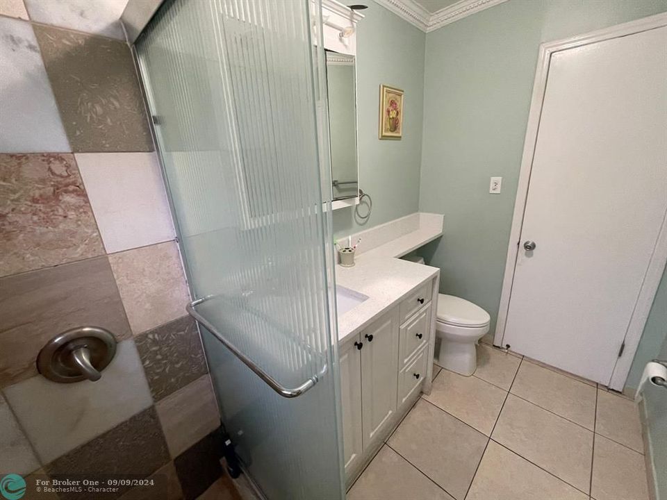 Recently Sold: $410,000 (3 beds, 1 baths, 1076 Square Feet)