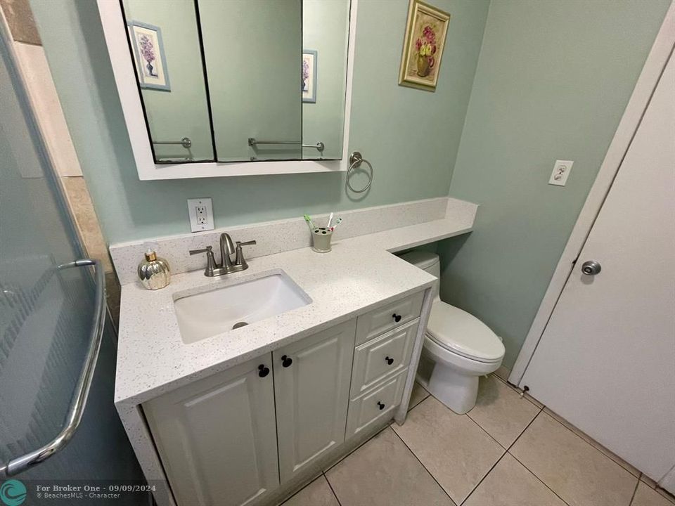 Recently Sold: $410,000 (3 beds, 1 baths, 1076 Square Feet)