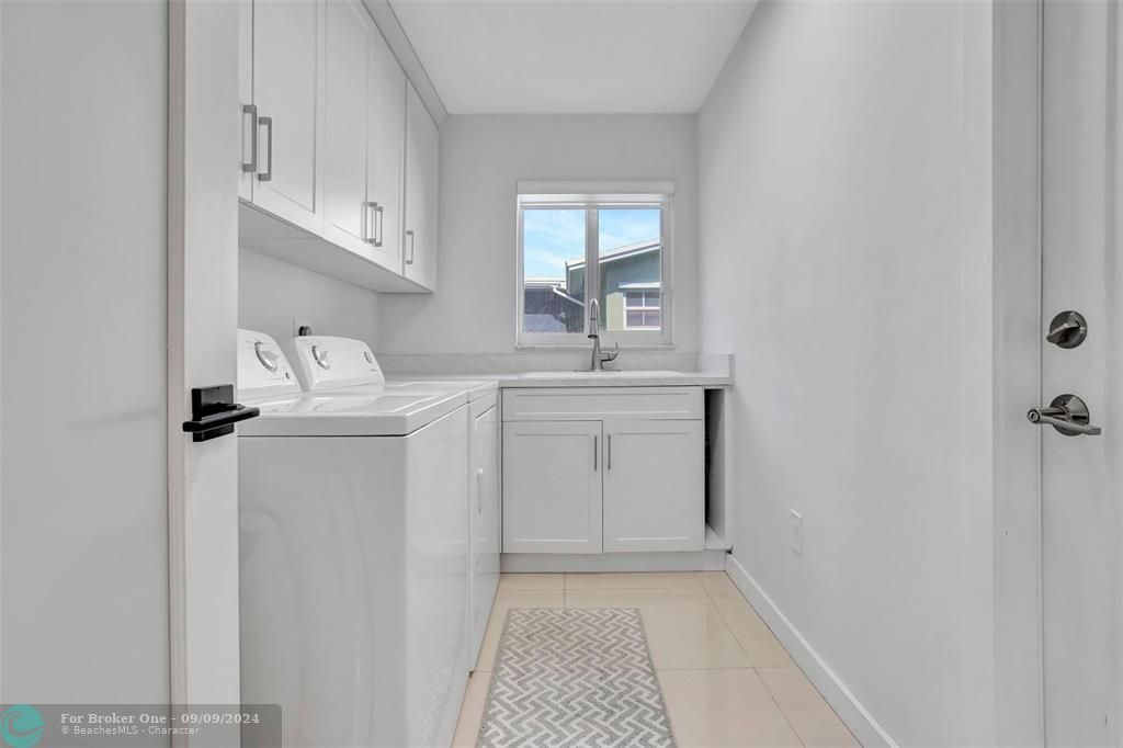 Recently Sold: $635,000 (3 beds, 2 baths, 1574 Square Feet)