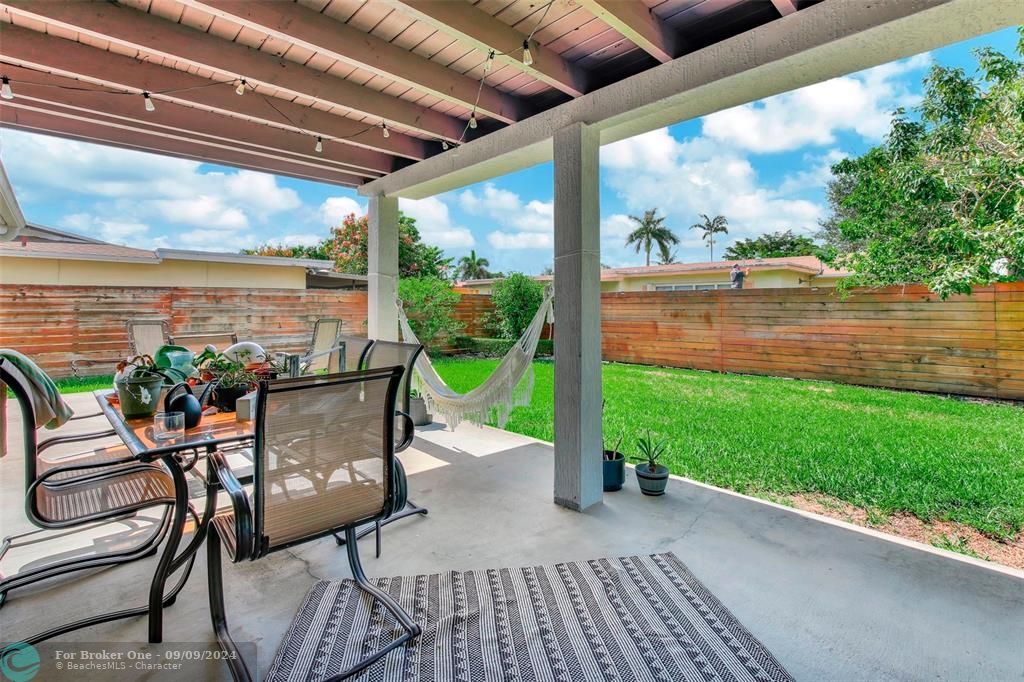 Recently Sold: $635,000 (3 beds, 2 baths, 1574 Square Feet)