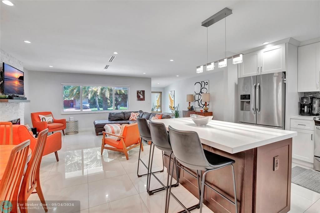 Recently Sold: $635,000 (3 beds, 2 baths, 1574 Square Feet)