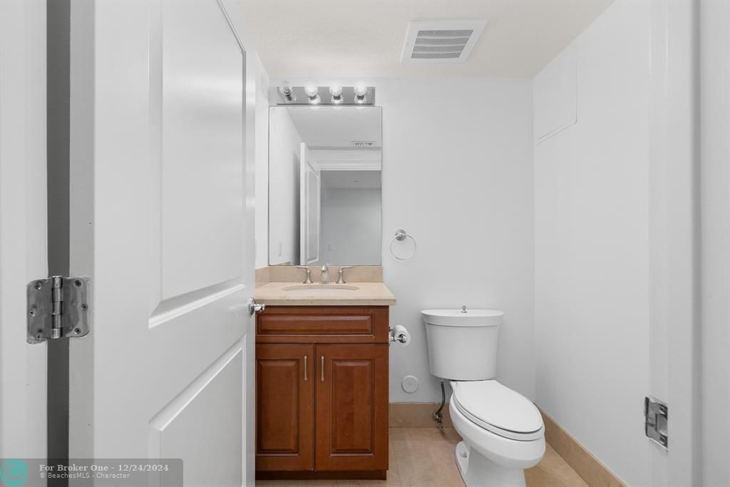 Active With Contract: $695,000 (3 beds, 2 baths, 1826 Square Feet)