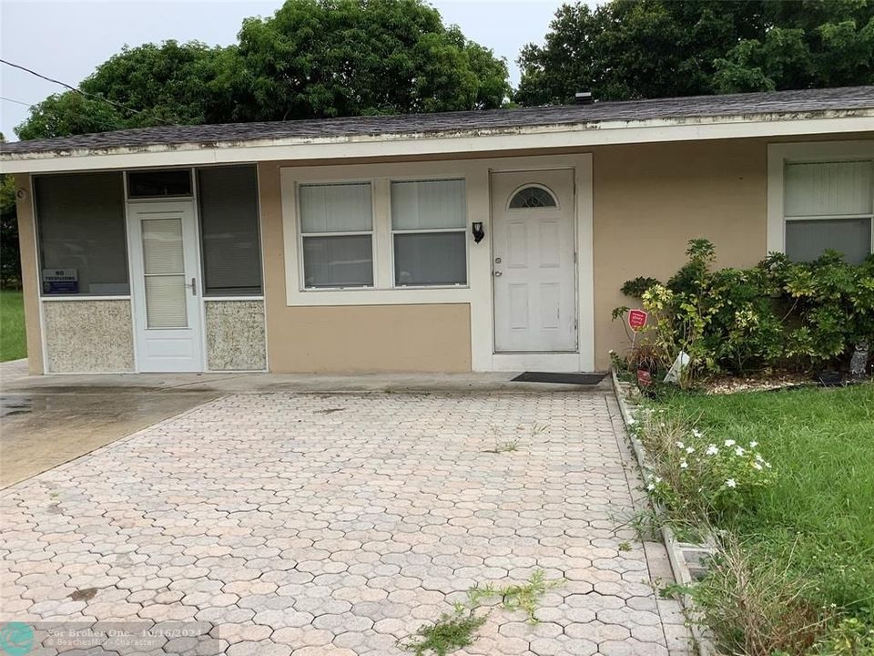 For Rent: $3,300 (3 beds, 2 baths, 0 Square Feet)