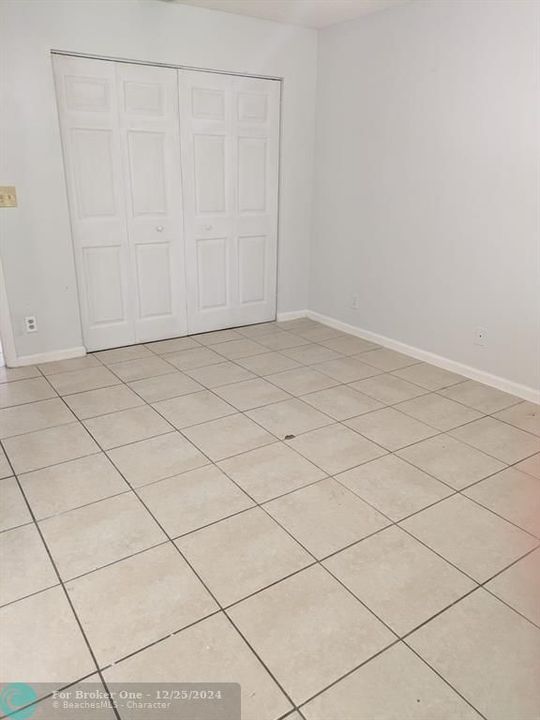 Active With Contract: $2,800 (3 beds, 2 baths, 0 Square Feet)