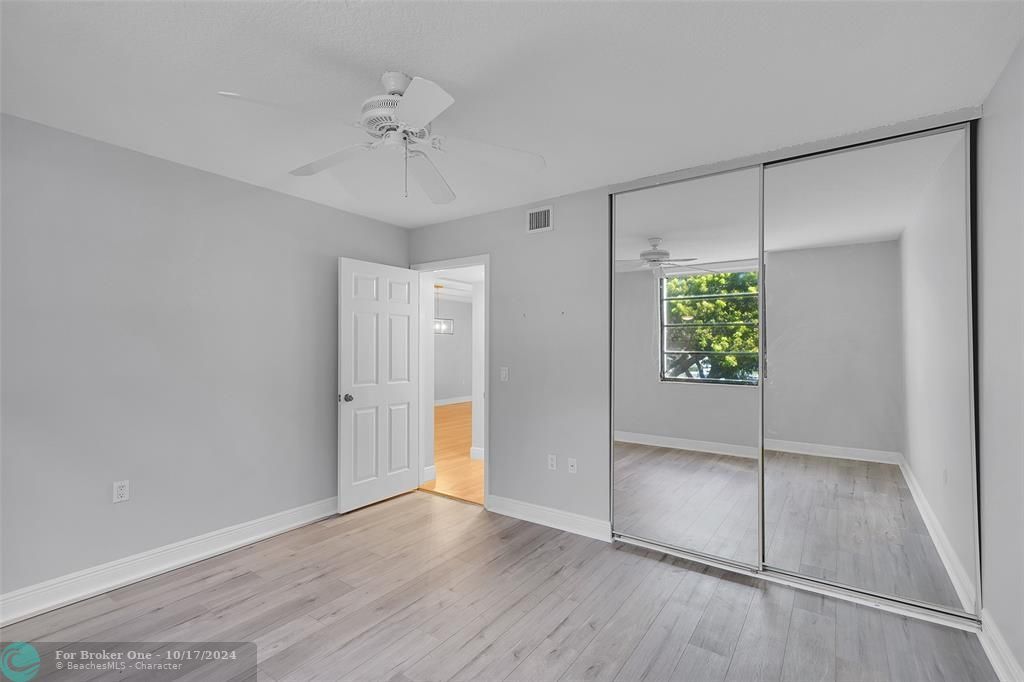 Active With Contract: $2,700 (2 beds, 2 baths, 1385 Square Feet)