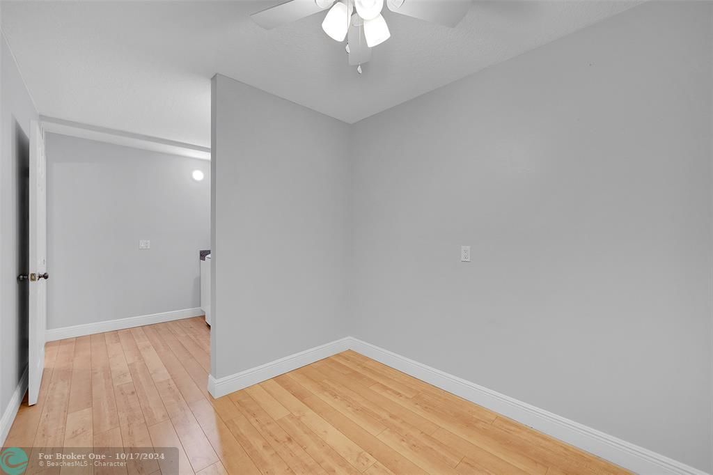 Active With Contract: $2,700 (2 beds, 2 baths, 1385 Square Feet)