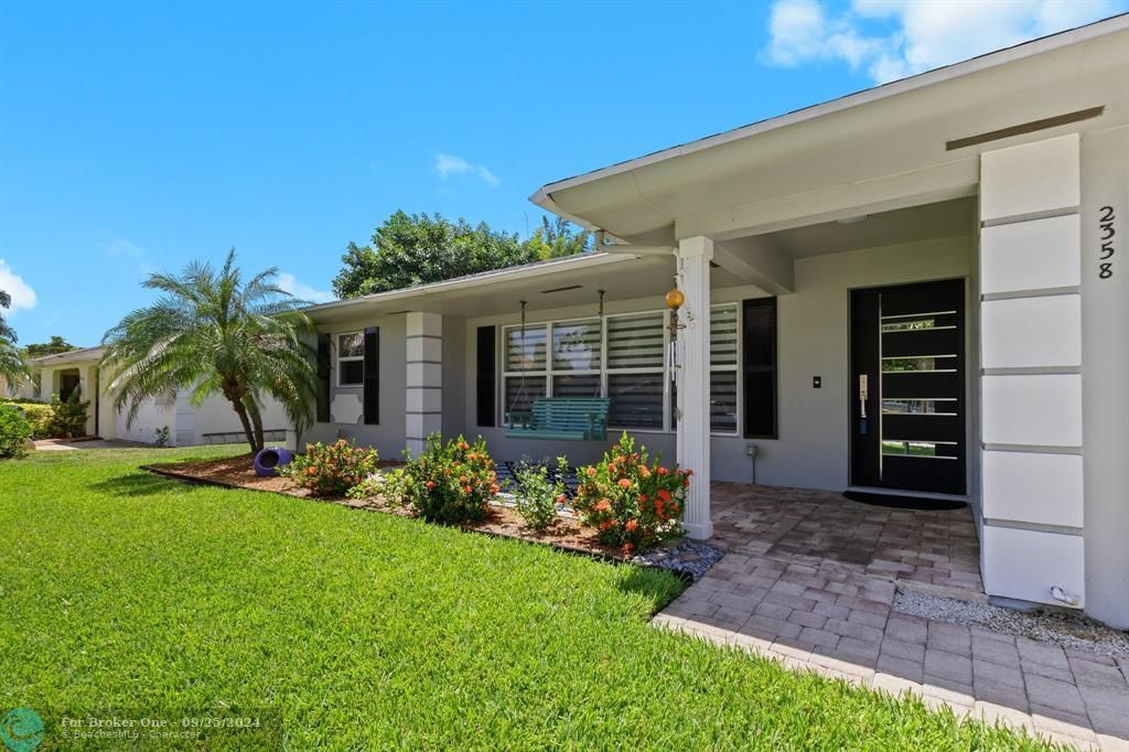 Active With Contract: $649,999 (3 beds, 1 baths, 1951 Square Feet)