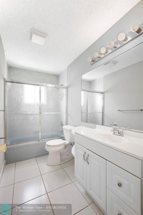 For Sale: $364,000 (2 beds, 2 baths, 1438 Square Feet)