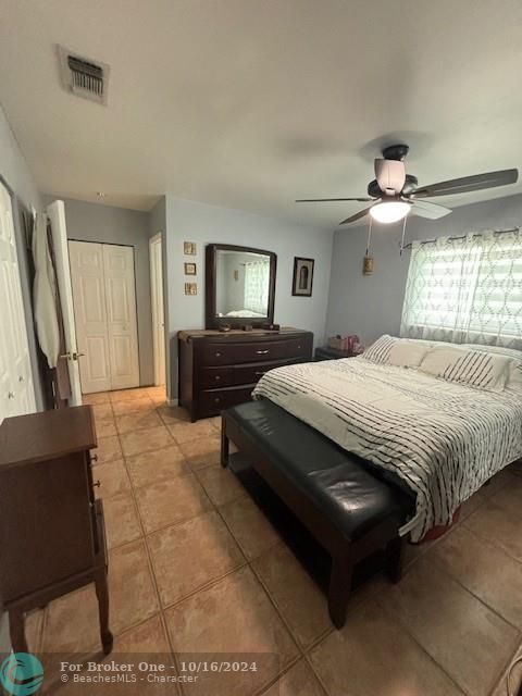 Vendido Recientemente: $539,000 (4 camas, 2 baños, 1580 Pies cuadrados)