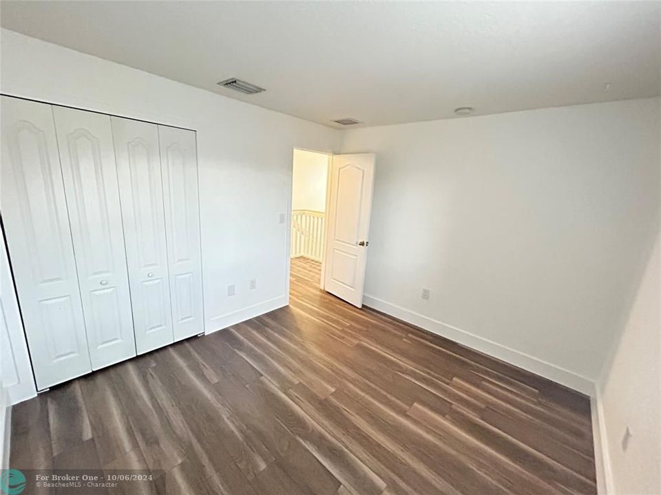 For Rent: $2,900 (3 beds, 2 baths, 1387 Square Feet)