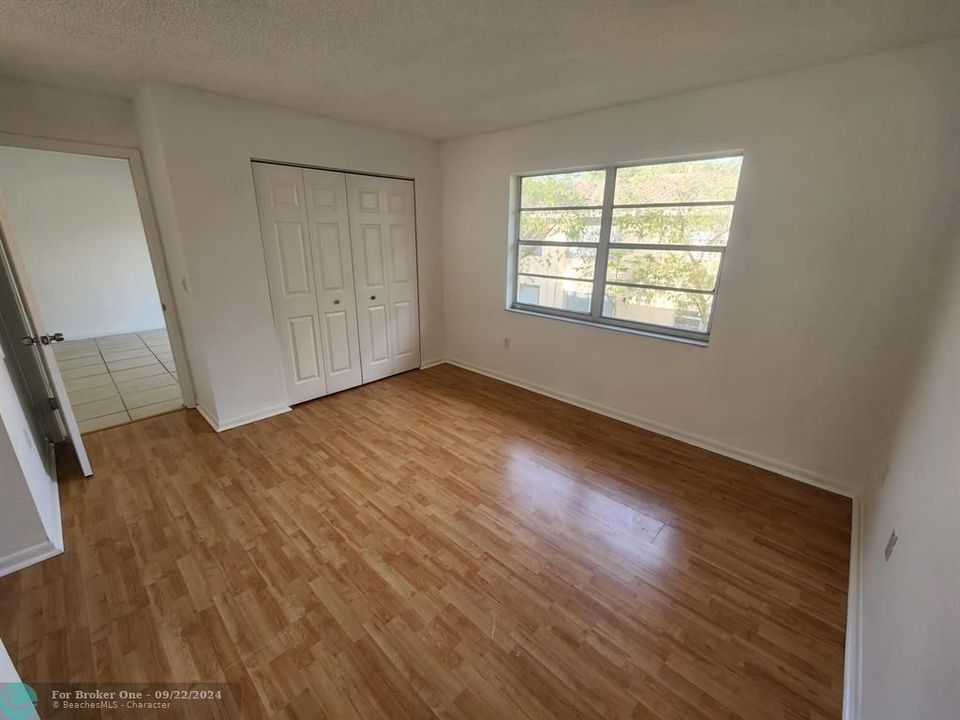 For Sale: $199,000 (2 beds, 2 baths, 767 Square Feet)