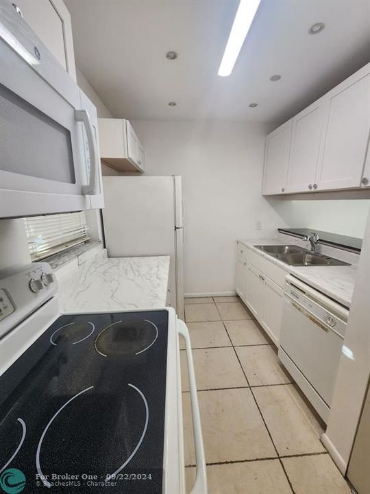 En Venta: $199,000 (2 camas, 2 baños, 767 Pies cuadrados)