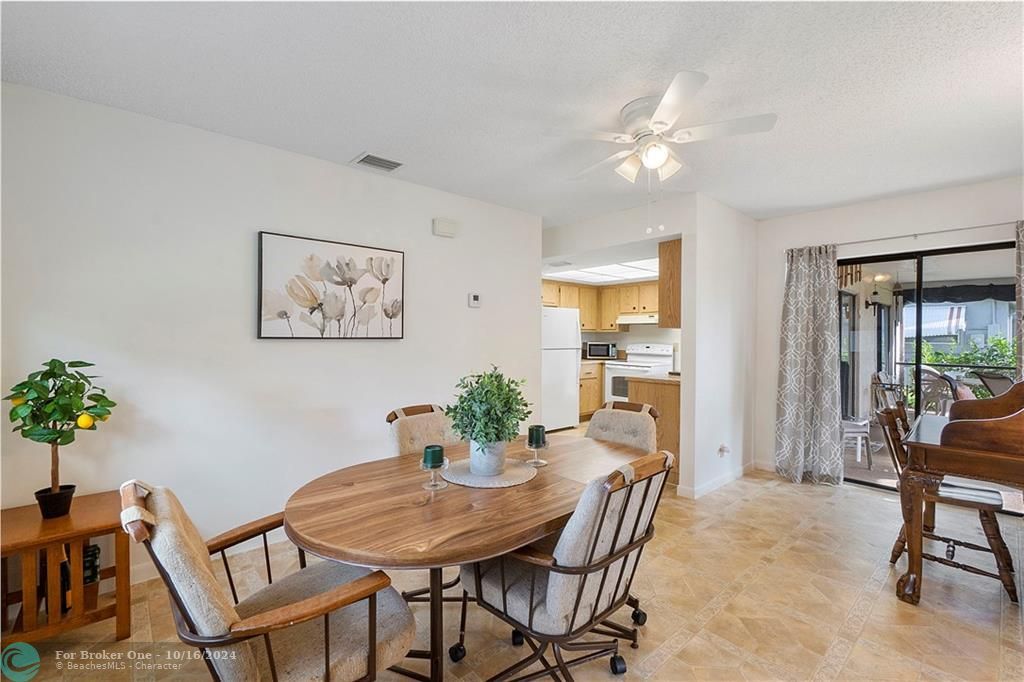 Active With Contract: $3,800 (2 beds, 2 baths, 1364 Square Feet)