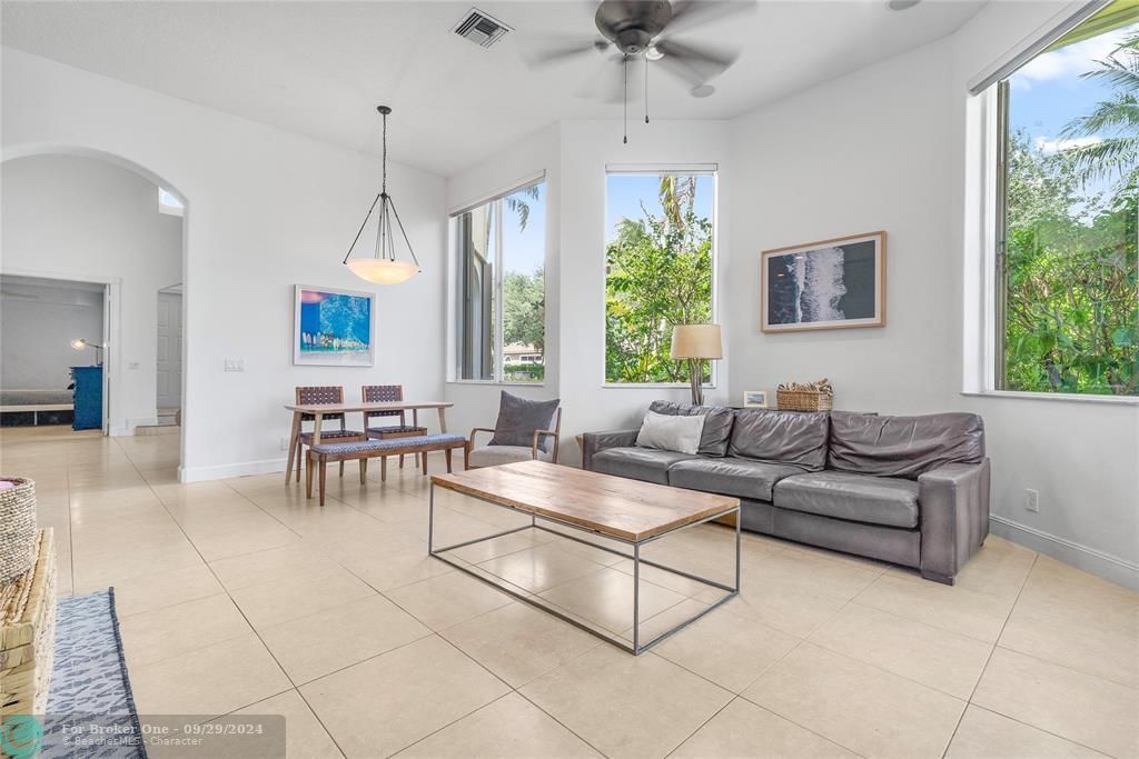 For Sale: $830,000 (4 beds, 2 baths, 2556 Square Feet)