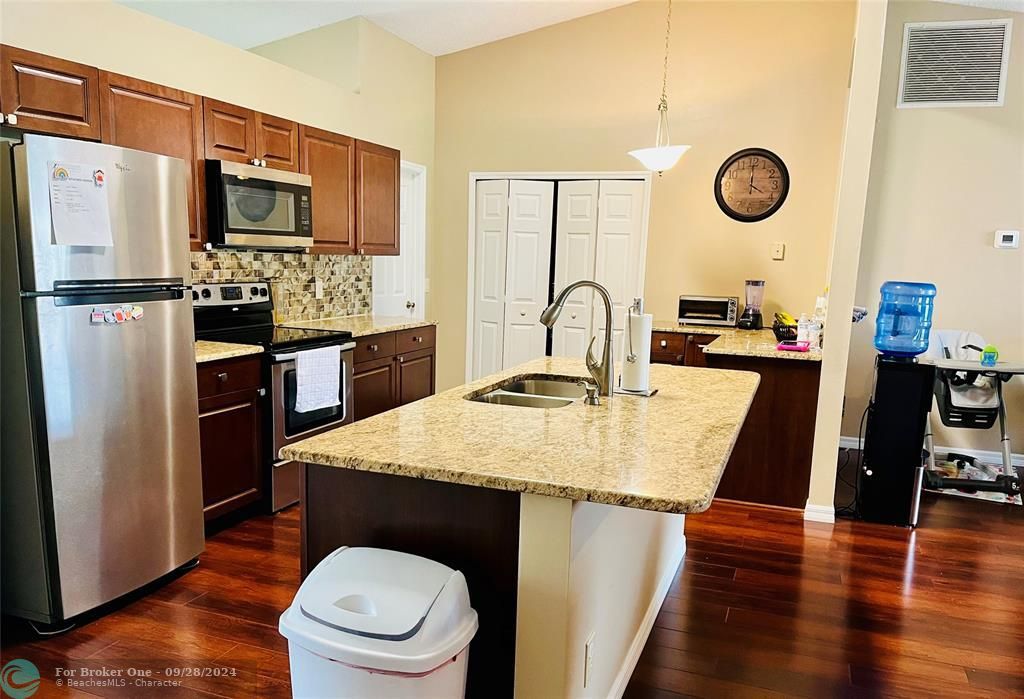 Active With Contract: $3,400 (4 beds, 2 baths, 2040 Square Feet)