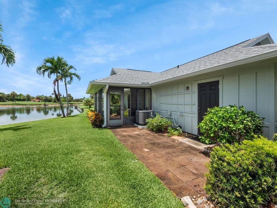 For Sale: $525,000 (3 beds, 2 baths, 1641 Square Feet)