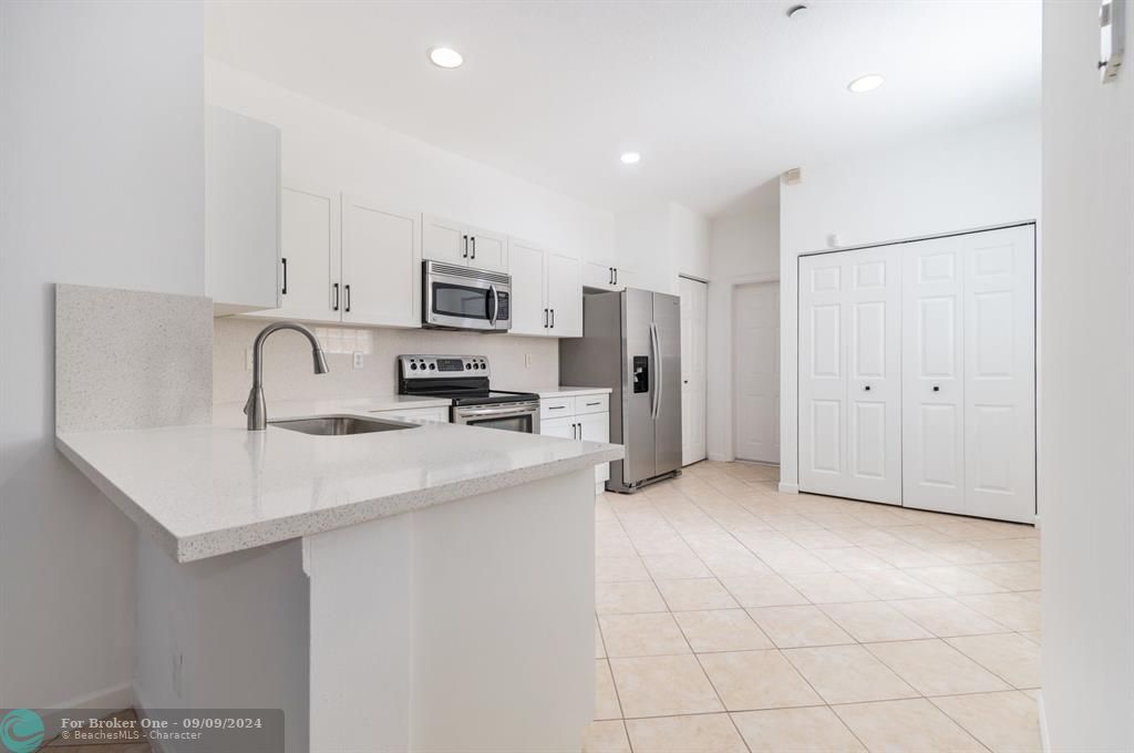 Active With Contract: $560,000 (3 beds, 2 baths, 1627 Square Feet)