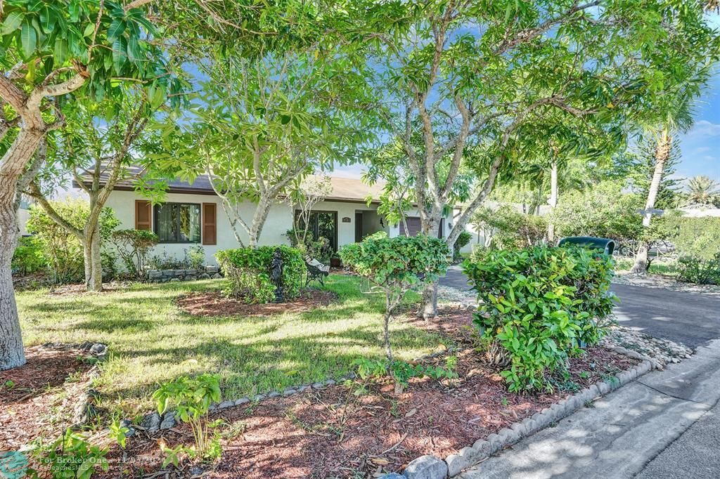 Active With Contract: $449,900 (4 beds, 2 baths, 1330 Square Feet)