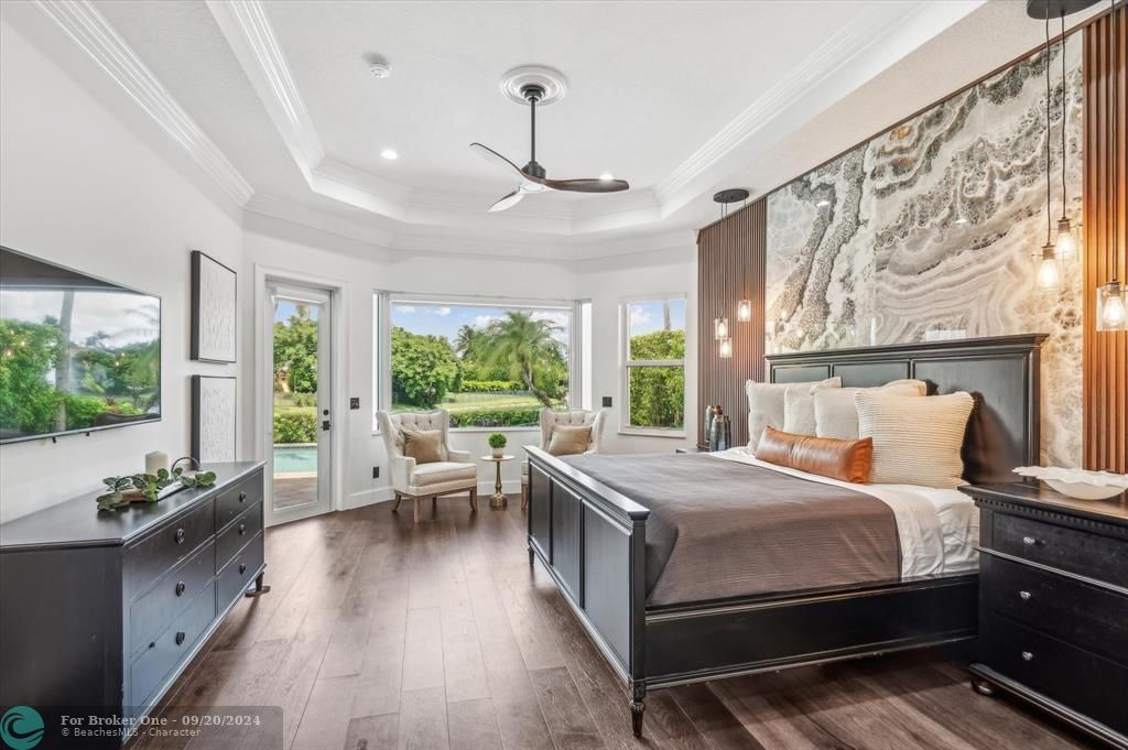 For Sale: $1,765,000 (5 beds, 4 baths, 3364 Square Feet)