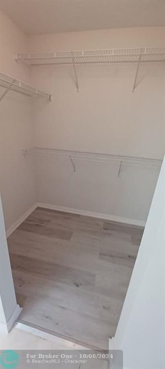 В аренду: $2,900 (3 спален, 2 ванн, 2808 Квадратных фут)