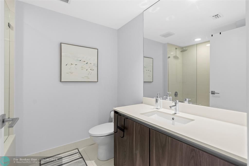 Active With Contract: $6,950 (2 beds, 2 baths, 1088 Square Feet)