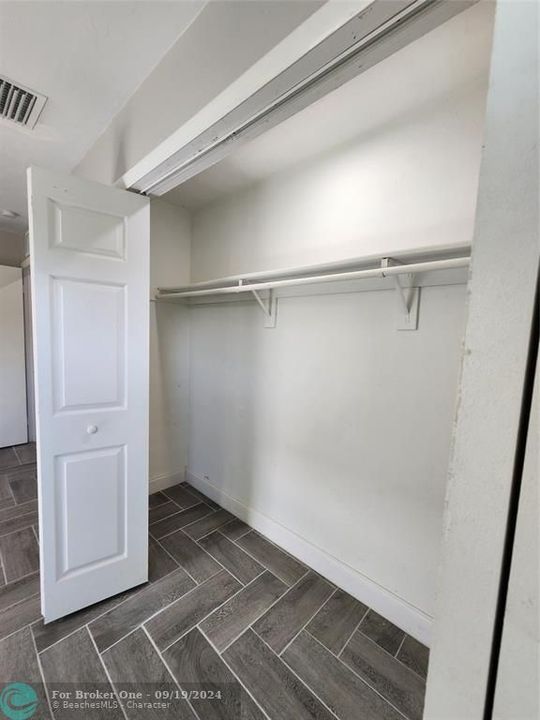 Active With Contract: $3,600 (3 beds, 2 baths, 1320 Square Feet)