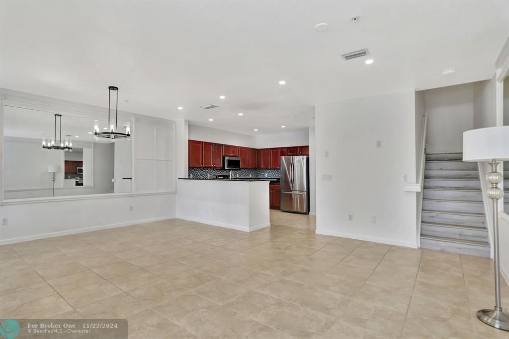 Active With Contract: $3,300 (3 beds, 2 baths, 1768 Square Feet)