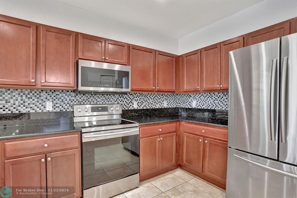 Active With Contract: $3,300 (3 beds, 2 baths, 1768 Square Feet)