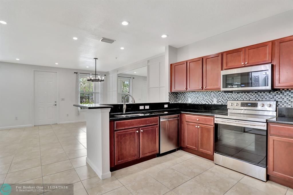 Active With Contract: $3,300 (3 beds, 2 baths, 1768 Square Feet)