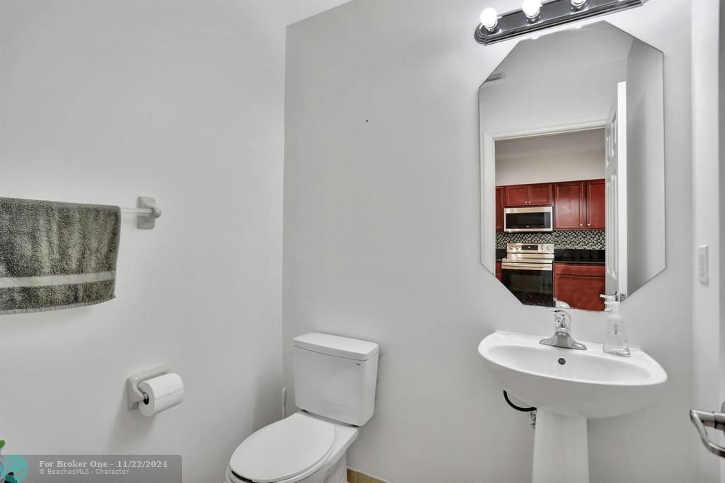 Active With Contract: $3,300 (3 beds, 2 baths, 1768 Square Feet)