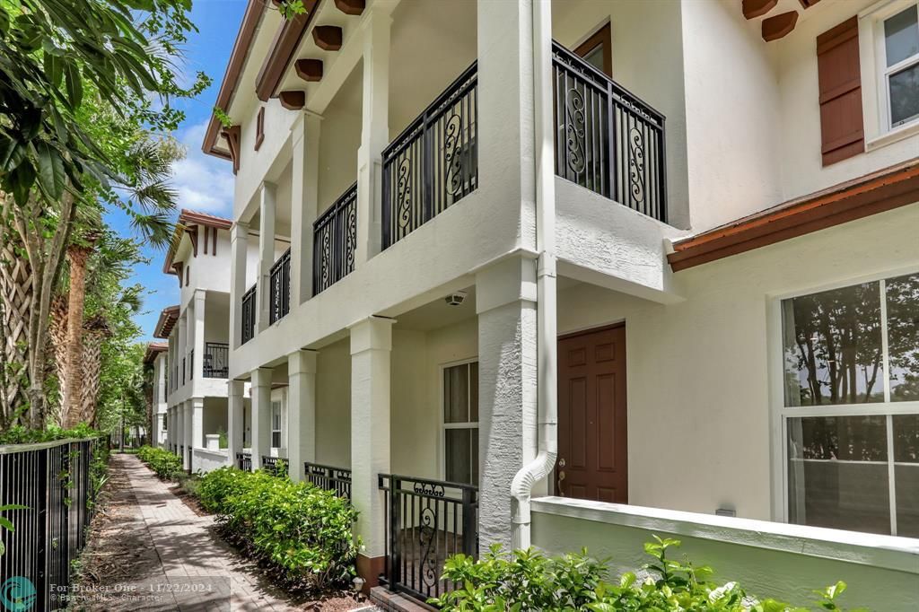 Active With Contract: $3,300 (3 beds, 2 baths, 1768 Square Feet)