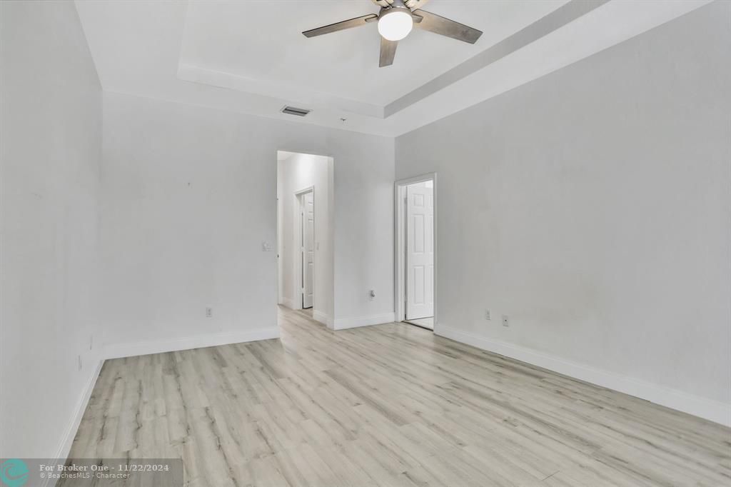 Active With Contract: $3,300 (3 beds, 2 baths, 1768 Square Feet)