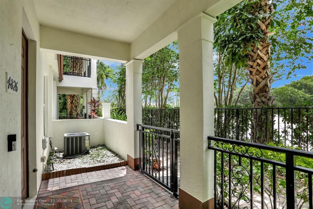 Active With Contract: $3,300 (3 beds, 2 baths, 1768 Square Feet)