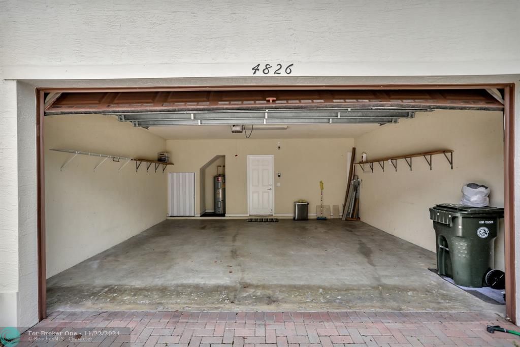 Active With Contract: $3,300 (3 beds, 2 baths, 1768 Square Feet)