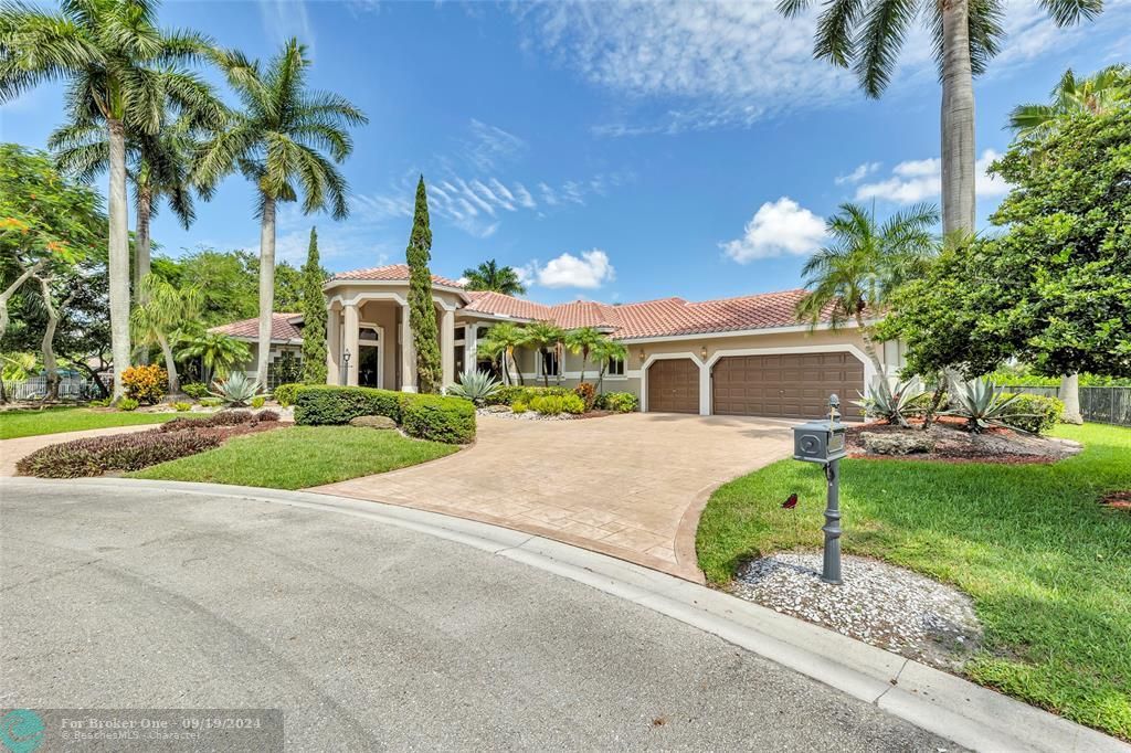 Active With Contract: $1,250,000 (5 beds, 4 baths, 3639 Square Feet)