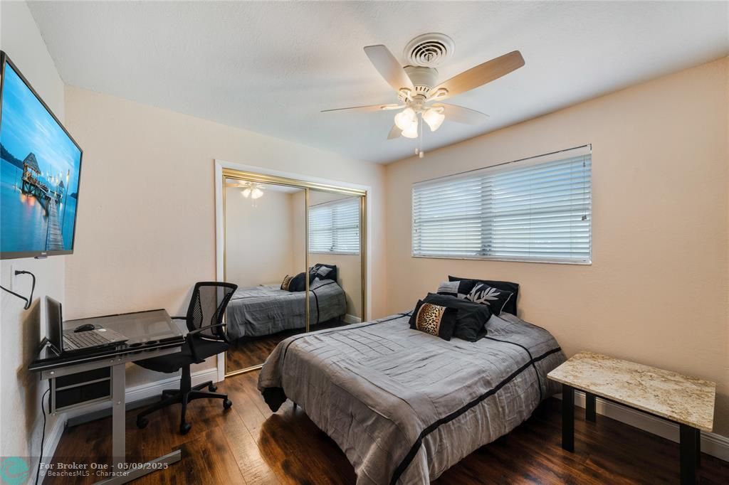 Recently Sold: $699,000 (3 beds, 2 baths, 1953 Square Feet)