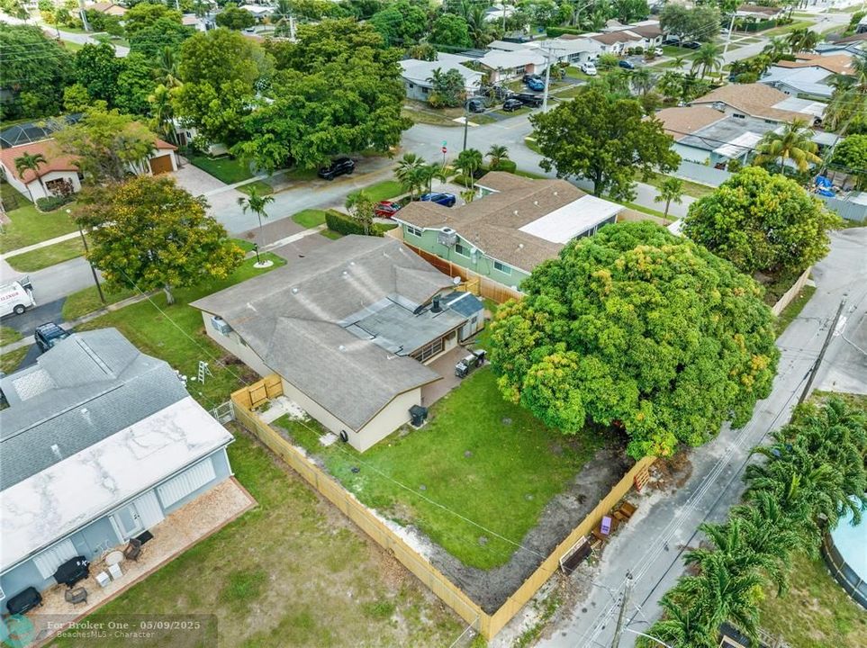 Recently Sold: $699,000 (3 beds, 2 baths, 1953 Square Feet)