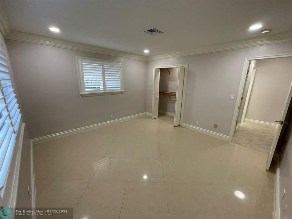 For Rent: $12,000 (3 beds, 3 baths, 2398 Square Feet)